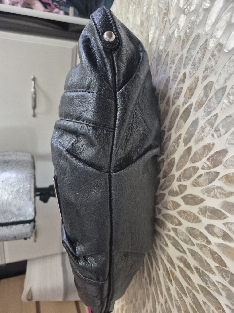 Y2K Rare Guess Black Leather Shoulder Hobo Bag Silver Hardware - Picture 4 of 6